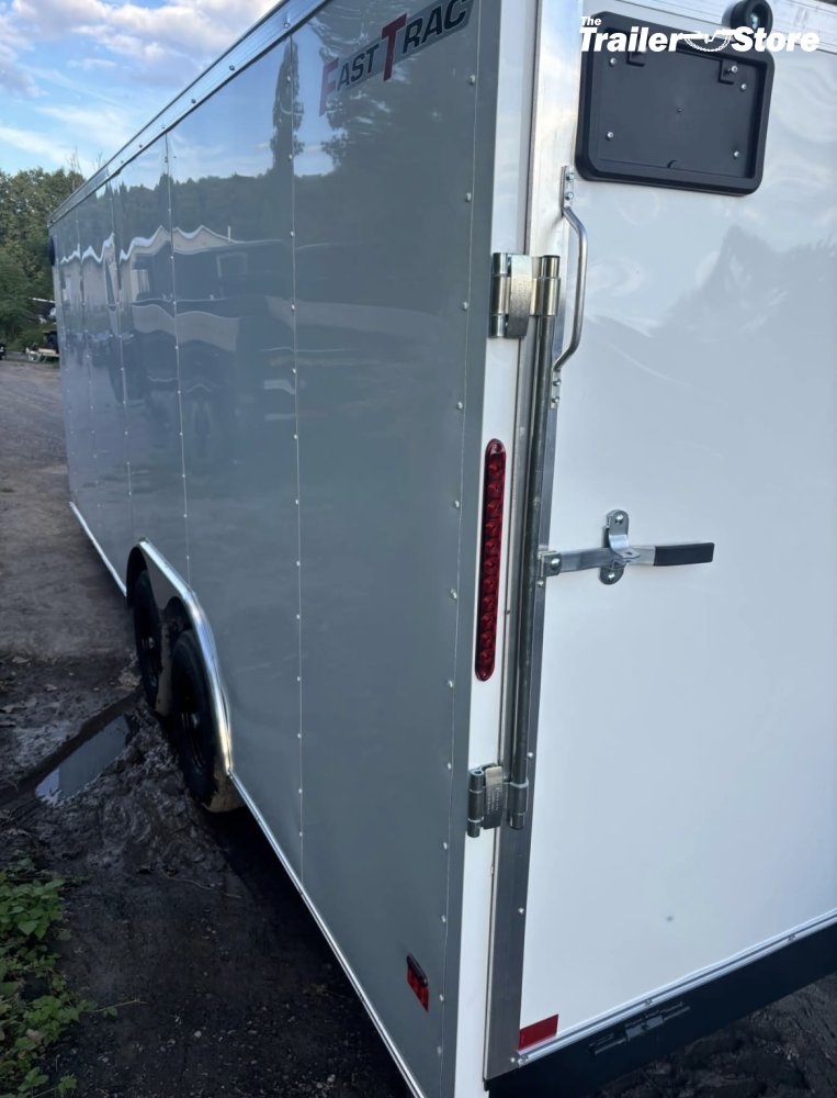 WELLS CARGO 8.5X20 ENCLOSED