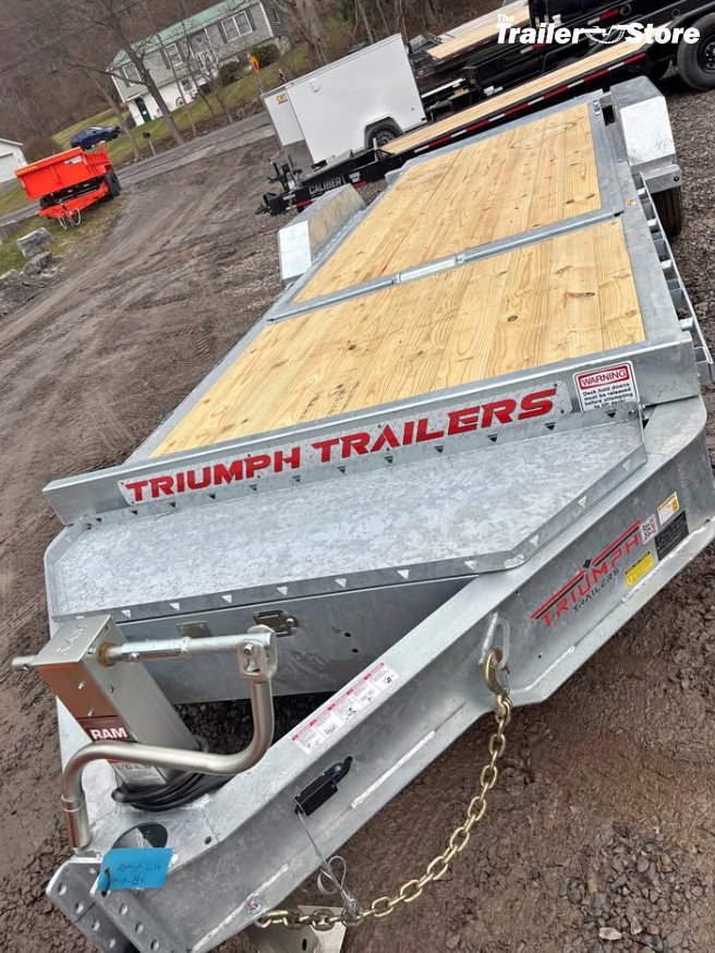 TRIUMPH 82" X 22' PART TILT