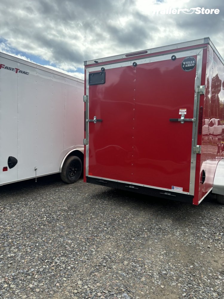 WELLS CARGO 7X16 ENCLOSED