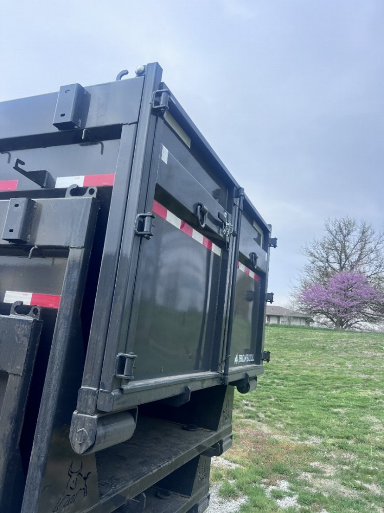 2026 IRON BULL 83x16 GOOSENECK ROLL OFF DUMP TRAILER W/ 1 BIN, 8K AXLES, 16 PLY TIRES