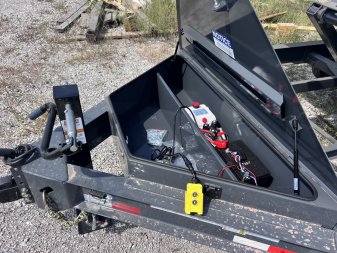 2026 IRON BULL 83X16 DUMP TRAILER W/ SCISSOR HOIST AND I-BEAM FRAME