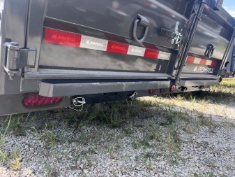 2026 IRON BULL 83X16 DUMP TRAILER W/ SCISSOR HOIST AND I-BEAM FRAME