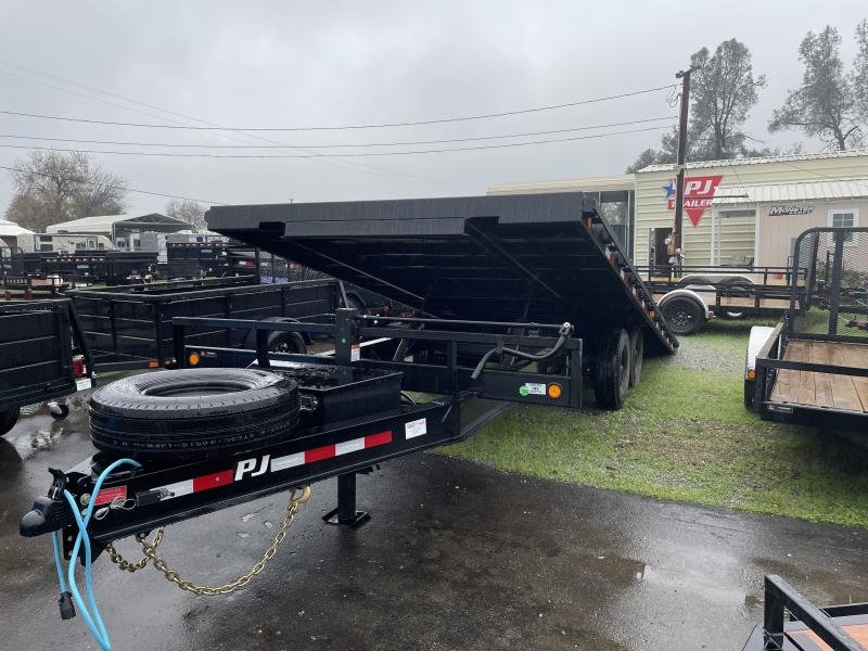 2025 PJ 8.5x22 Deckover Tilt16k gvwr (T8) 8k axles power tilt Equipment Trailer