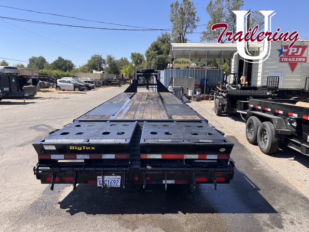 2019 Big Tex 25 GooseNeck 102x25'+5' with monster ramps. Lightly used and checked out