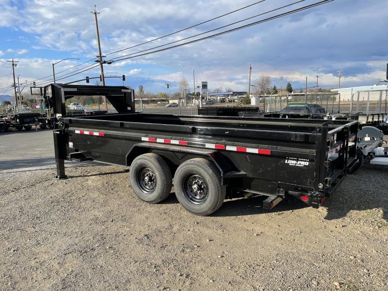 2023 PJ 7'x14' DL Gooseneck w/ Hydraulic Jacks 15680k