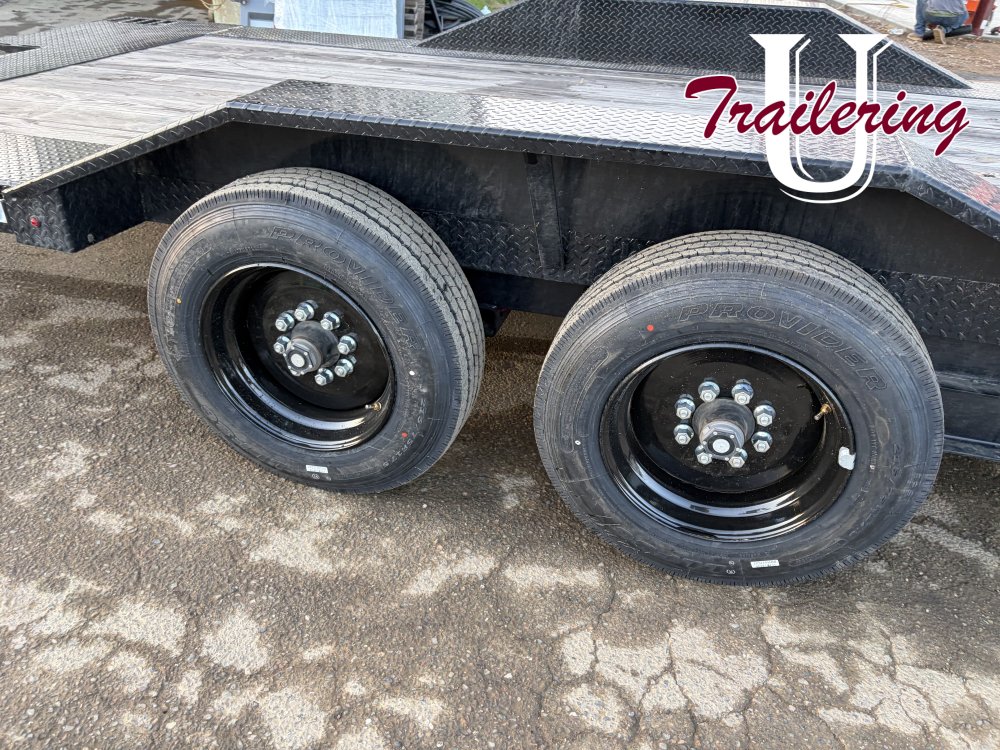 102x20' Delco Buggy Hauler Tilt