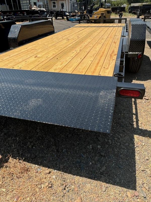 2025 PJ Trailers T6 Trailer