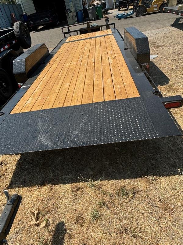 2025 PJ Trailers TJ Trailer