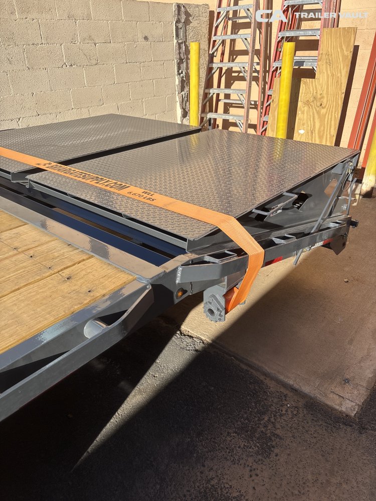 102"x30' LAMAR Equipment