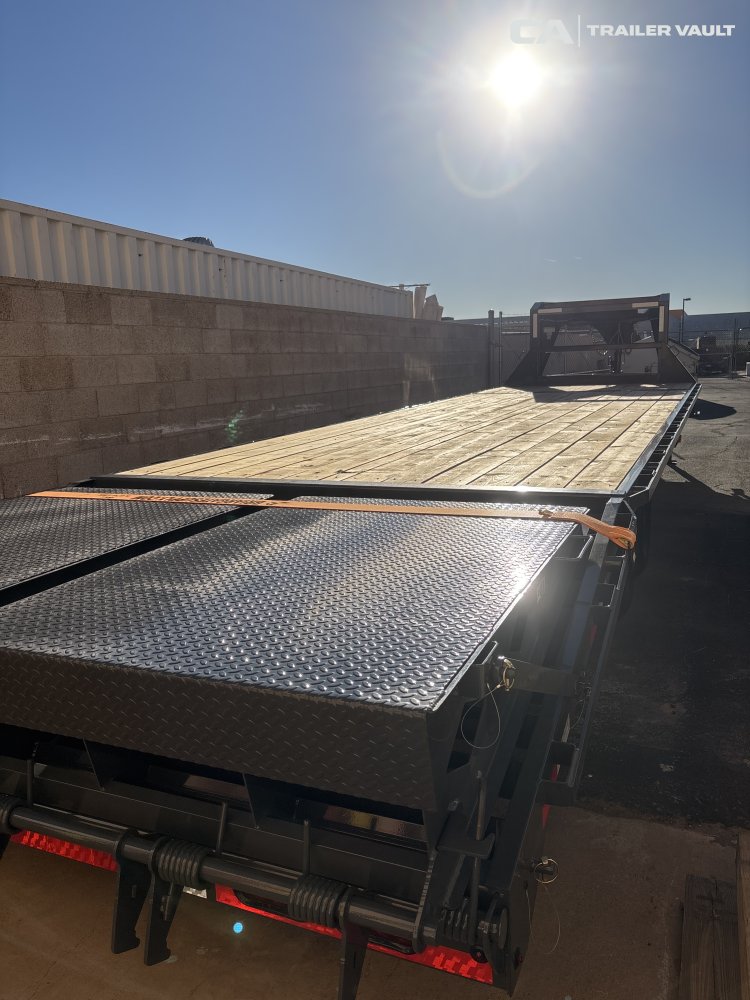 102"x30' LAMAR Equipment