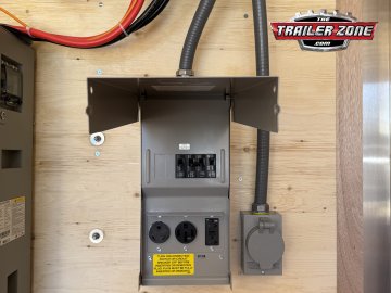 2026 CONTINENTAL CARGO V-SERIES 8.5' x 20' SOLAR ENCLOSED TRAILER