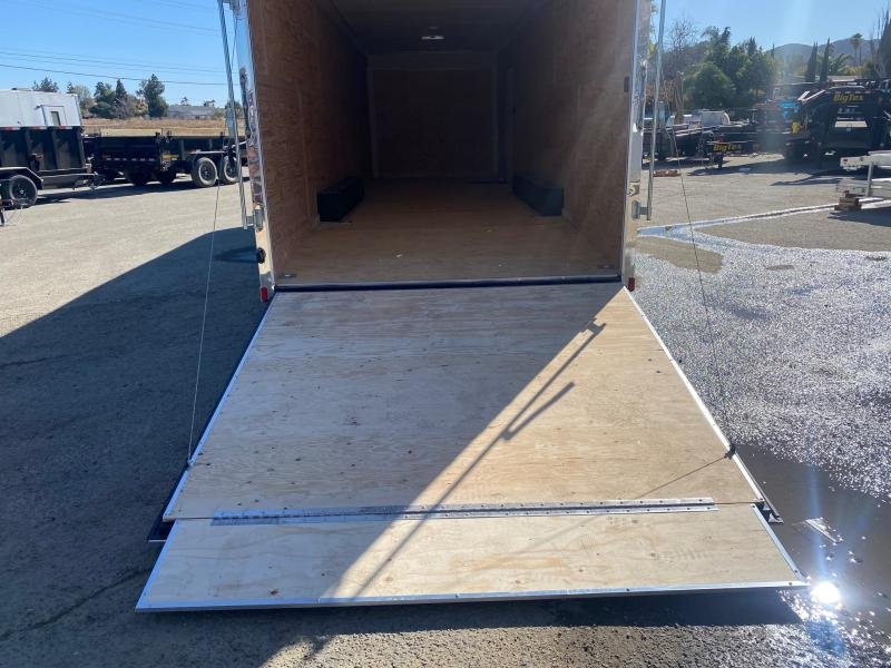 8' 6"x30' Continental Cargo Enclosed Cargo