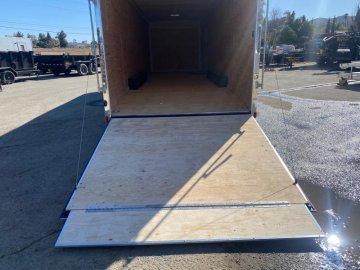 8' 6"x30' Continental Cargo Enclosed Cargo