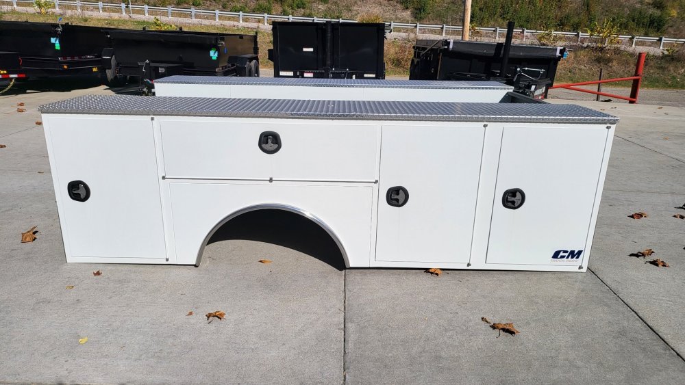 2024-CM-Truck-Beds-CMG-Convertible-Service-Body-134"-07313