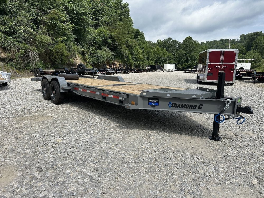 2025 Diamond C HDT