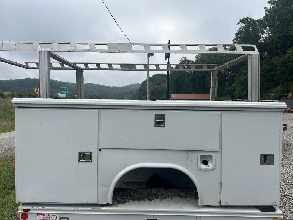 2020 Reading Classic II 9' X 94" Service Body Service Bed 9'4"X94"