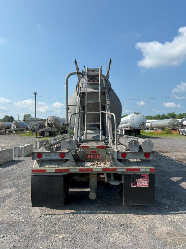 1240 Tri Axle
