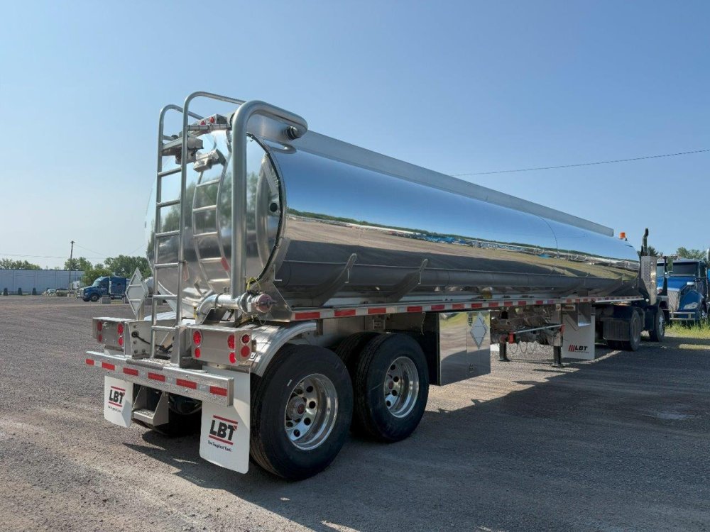 x42' LBT Fuel Trailer