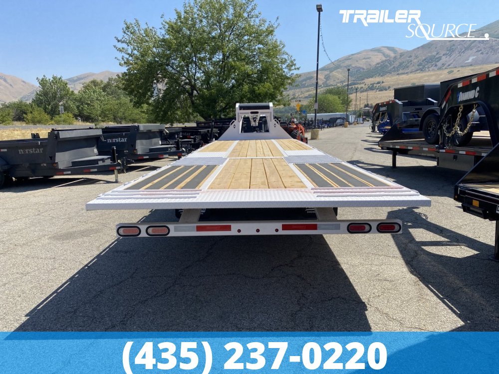 8.5x32 Diamond C FMAX-HDT 212 25.9K Hydraulic Dovetail Gooseneck