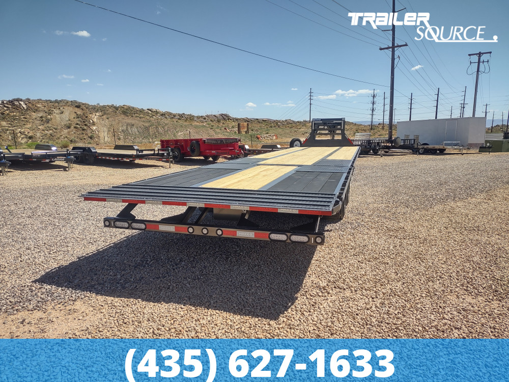 8.5x40 Maxx-D YDX 40' 30K Hydraulic Dovetail Gooseneck