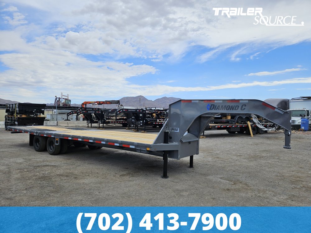 8.5x32 Diamond C FMAX HDT 32' 25.9K Hydraulic Dovetail Gooseneck