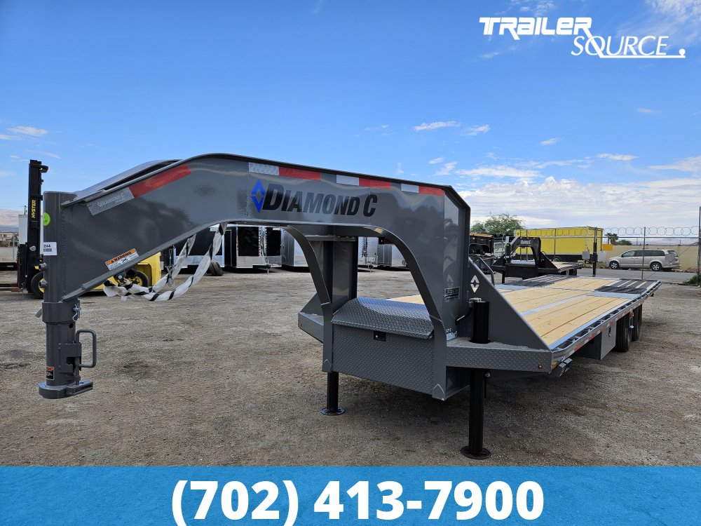 8.5x32 Diamond C FMAX HDT 32' 25.9K Hydraulic Dovetail Gooseneck