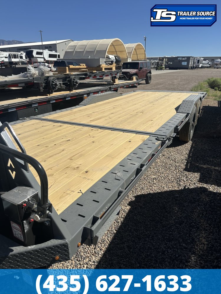 8.5x24 Diamond C HXD-GN 210 Gooseneck Wide Body w/ Drive Over Fenders Tilt Trailer - 23K GVWR -