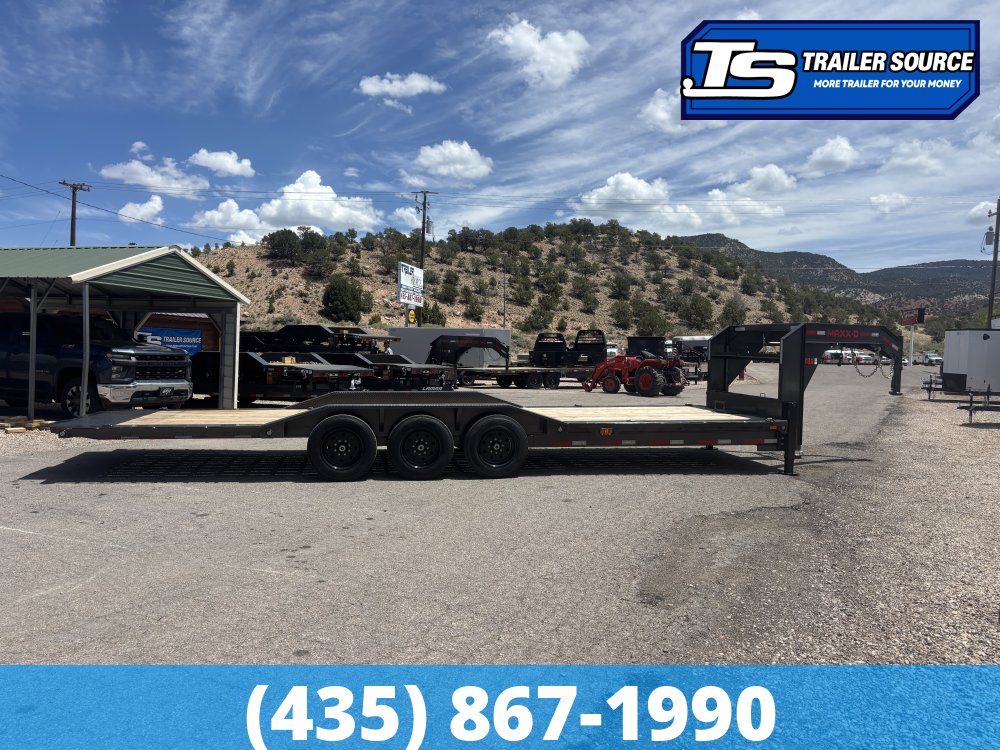 8.5x28 Maxx-D T8X Gooseneck Wide Body w/ Drive Over Fenders Power Tilt