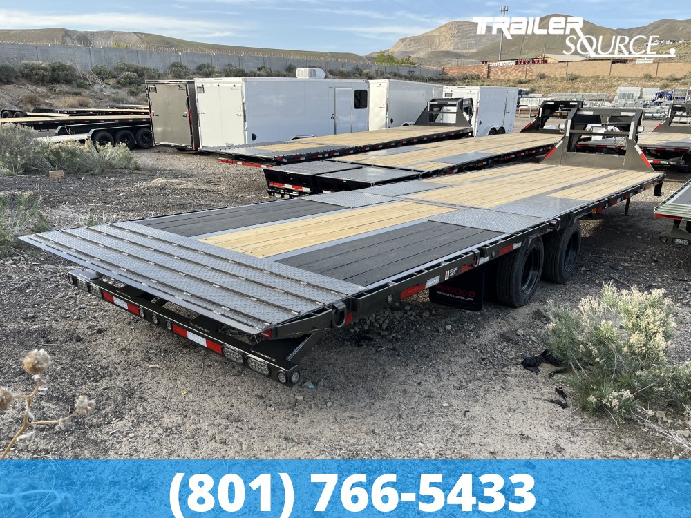 8.5x32 Maxx-D YDX 32' 25.9K Hydraulic Dovetail Gooseneck