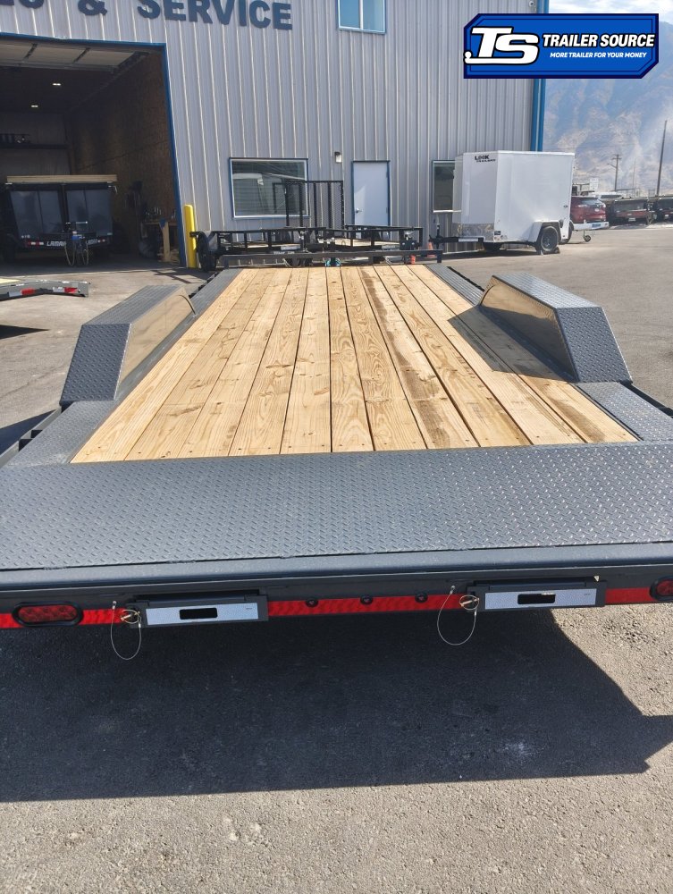 8.5x22 Lamar CC Wide Body w/ Drive Over Fenders Flatbed Car Hauler Trailer - 10K GVWR -