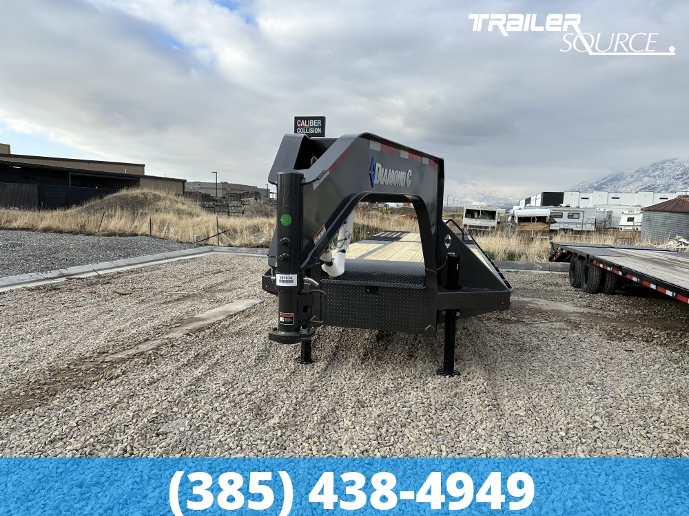 8.5x32 Diamond C FMAX HDT Gooseneck Hydraulic Dovetail 32' 25.9K Hydraulic Dovetail Gooseneck