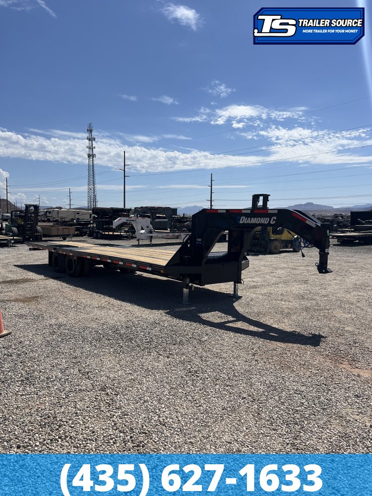 8.5x32 Diamond C FMAX-HDT 210 Gooseneck Hydraulic Dovetail Equipment Trailer - 25K GVWR -