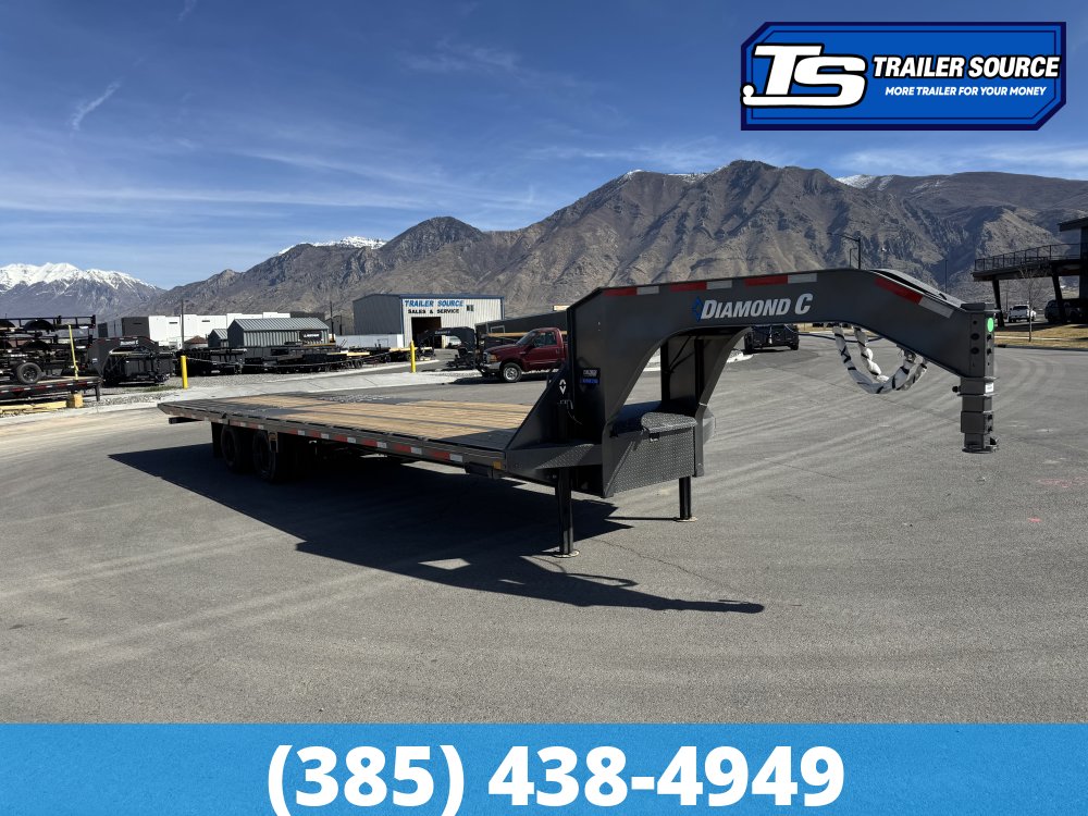 8.5x32 Diamond C FMAX-HDT 216 Gooseneck Hydraulic Dovetail Equipment Trailer - 40K GVWR -