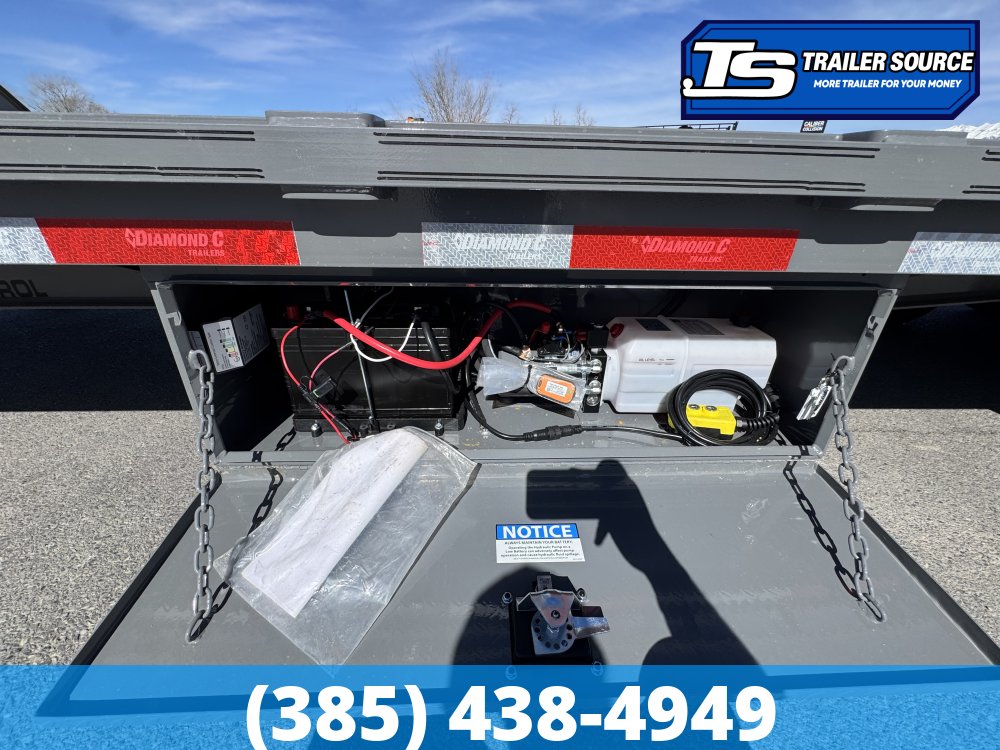 8.5x32 Diamond C FMAX-HDT 210 Gooseneck Hydraulic Dovetail Equipment Trailer - 25K GVWR -