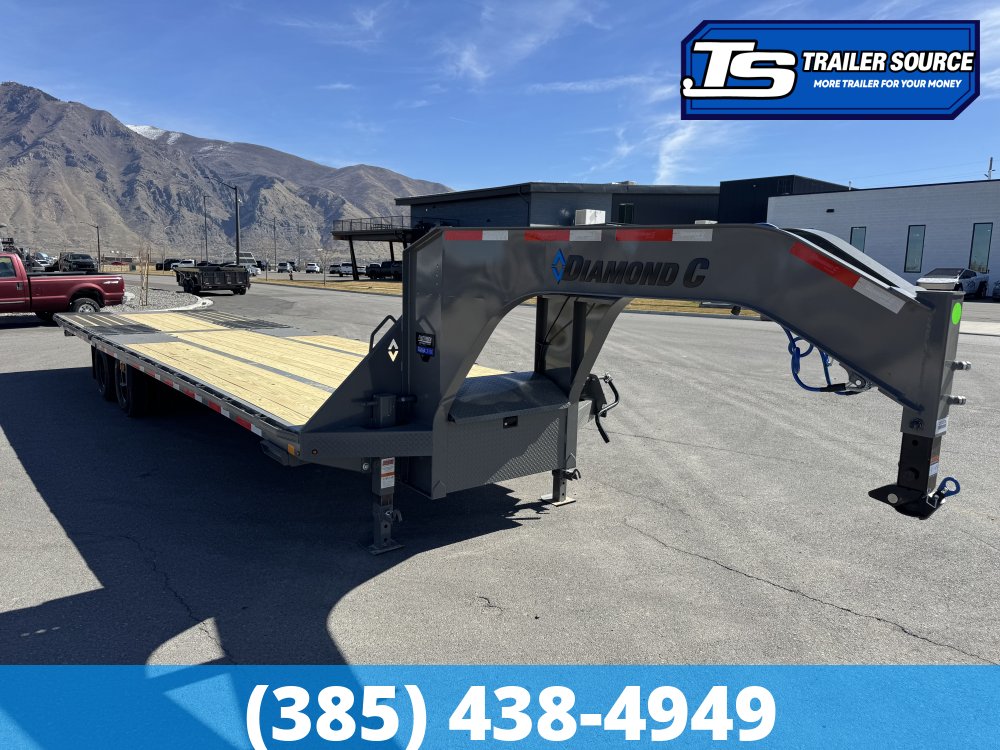 8.5x32 Diamond C FMAX-HDT 210 Gooseneck Hydraulic Dovetail Equipment Trailer - 25K GVWR -