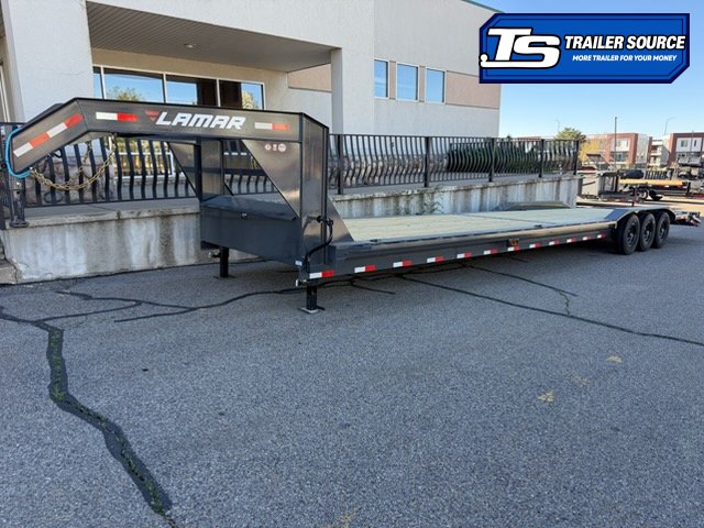 8.5x40 Lamar H8 Gooseneck Wide Body w/ Drive Over Fenders Equipment