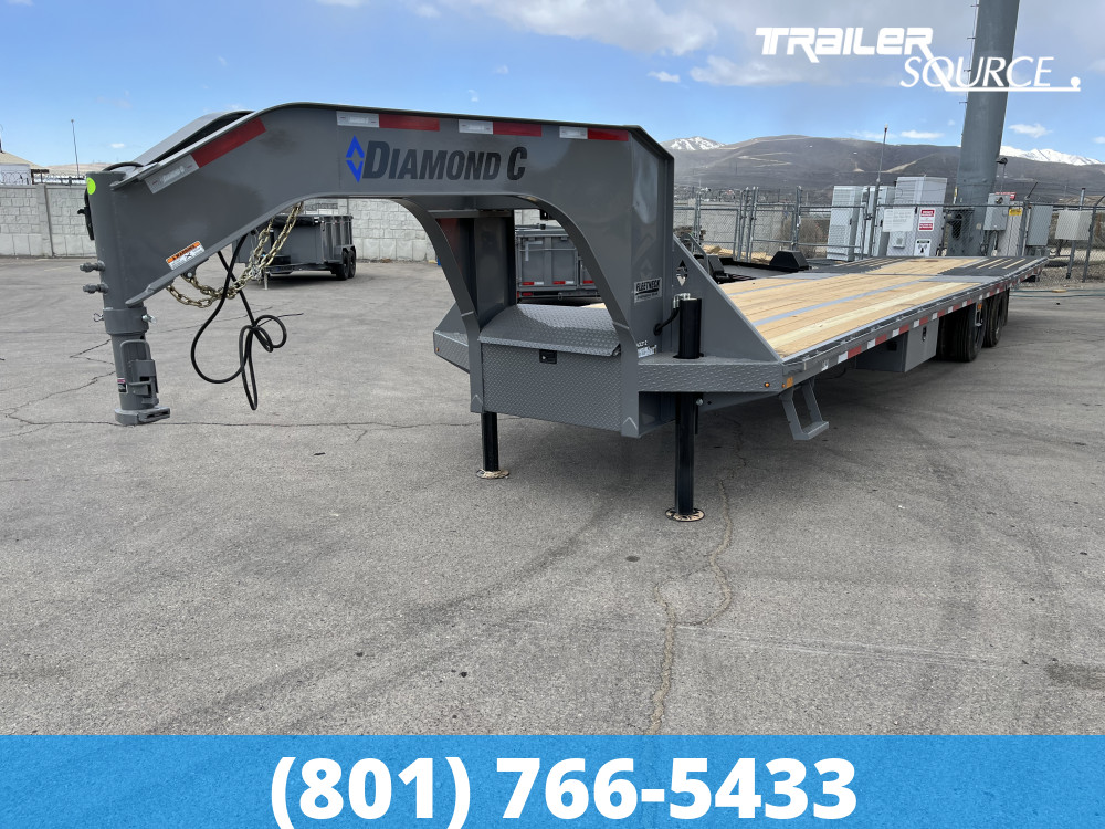 8.5x35 Diamond C FMAX HDT 35' 25.9K Hydraulic Dovetail Gooseneck