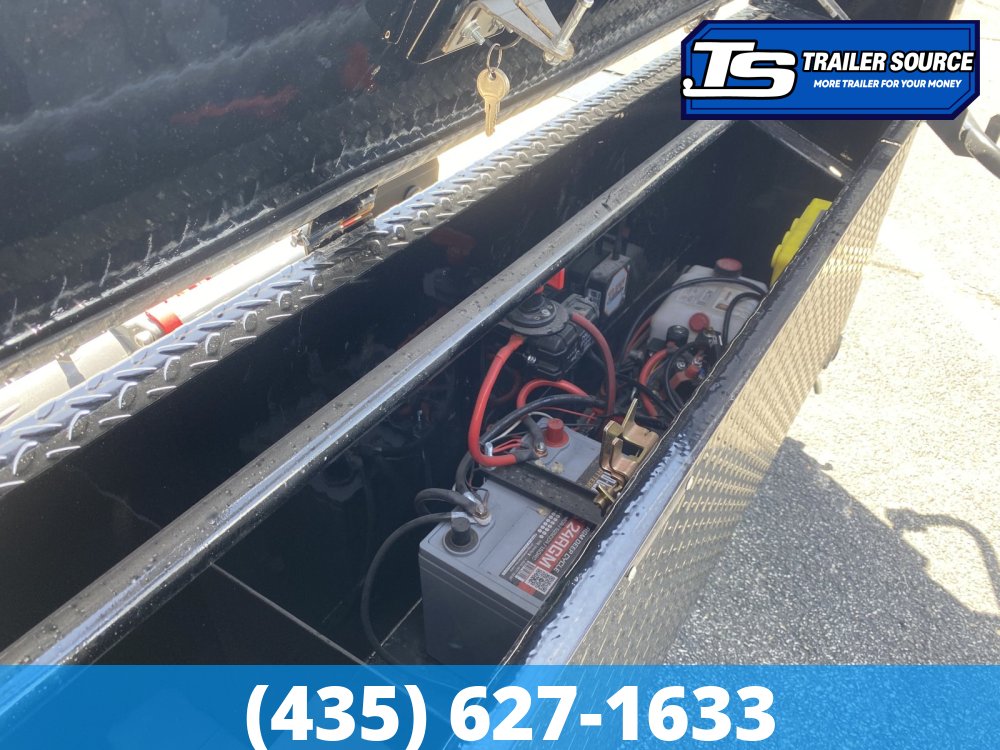 8.5x24 Maxx-D T6X Gooseneck Power Tilt Trailer -  14K GVWR - Wide Body w/ Drive Over Fenders, Winch Package