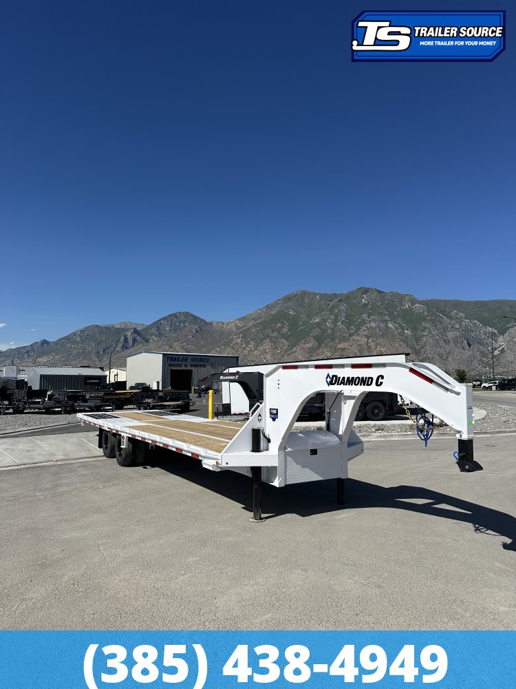8.5x32 Diamond C FMAX-HDT 212 Gooseneck Hydraulic Dovetail Equipment Trailer - 25.9K GVWR - Hydraulic Jack(s)