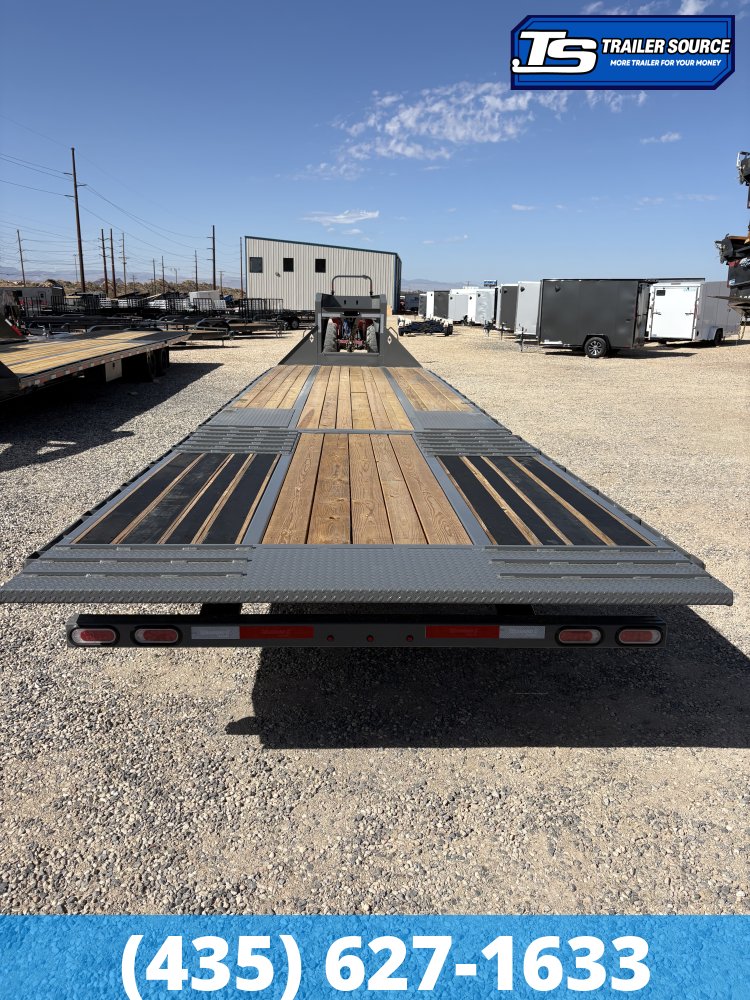 8.5x35 Diamond C FMAX-HDT 212 Gooseneck Hydraulic Dovetail Equipment Trailer - 25.9K GVWR - ABS Brakes, Hydraulic Jack(s)