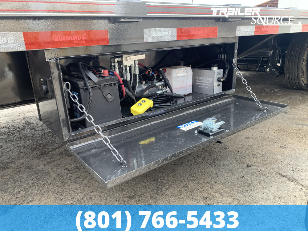 8.5x40 Diamond C FMAX HDT 40' 40K Hydraulic Dovetail Gooseneck