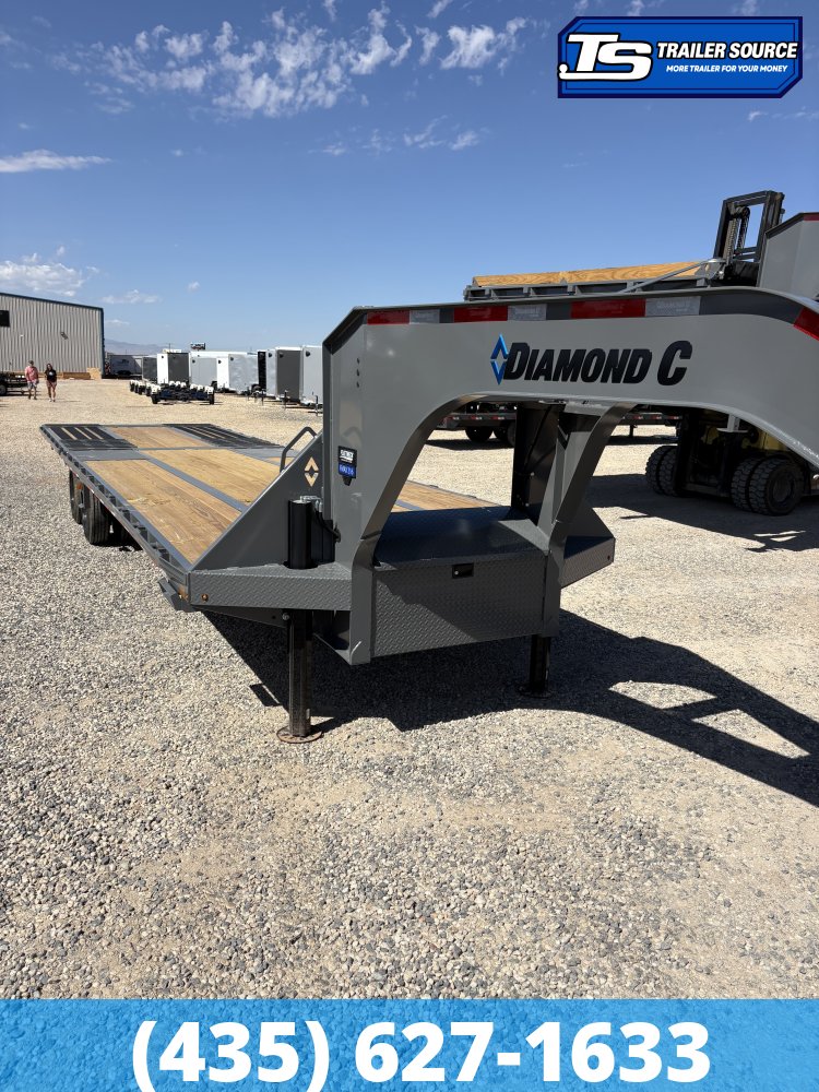 8.5x32 Diamond C FMAX-HDT 216 Gooseneck Hydraulic Dovetail Equipment Trailer - 40K GVWR - ABS Brakes, Hydraulic Jack(s), Solar Panel