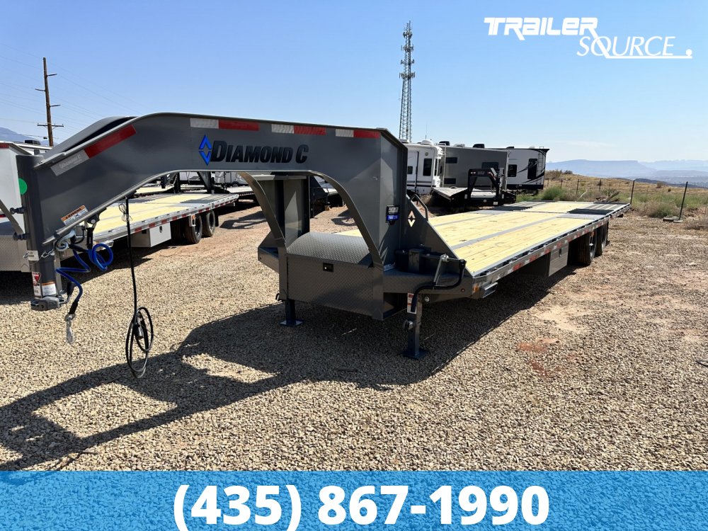 8.5x35 Diamond C FMAX HDT 35' 25K Hydraulic Dovetail Gooseneck