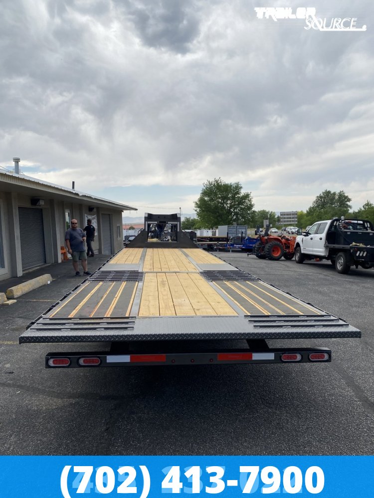 8.5x32 Diamond C FMAX-HDT 210 25K Hydraulic Dovetail Gooseneck