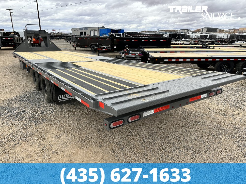 8.5x32 Diamond C FMAX HDT Gooseneck Hydraulic Dovetail 32' 25.9K Hydraulic Dovetail Gooseneck