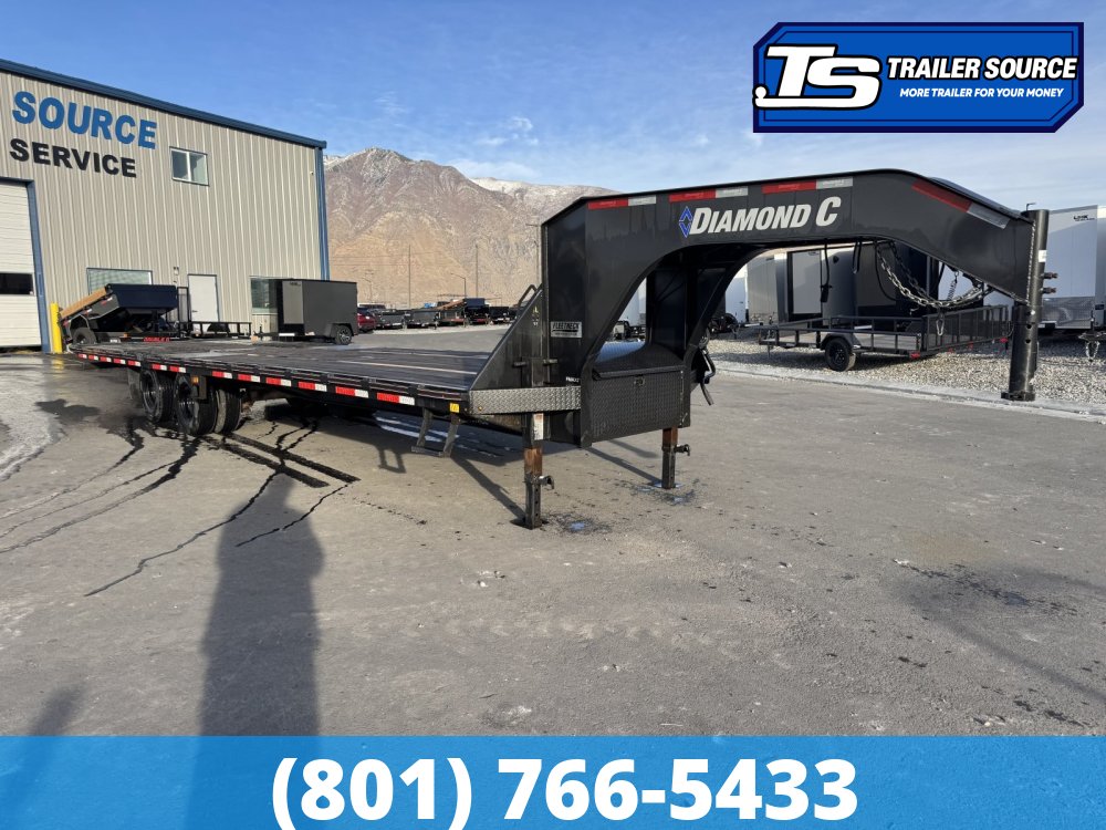 8.5x32 Diamond C FMAX-HDT 210 Gooseneck Hydraulic Dovetail Equipment Trailer -  25K GVWR - 14 Ply Tires, Hydraulic Dove Tail, Rub Rail, Winch Plate