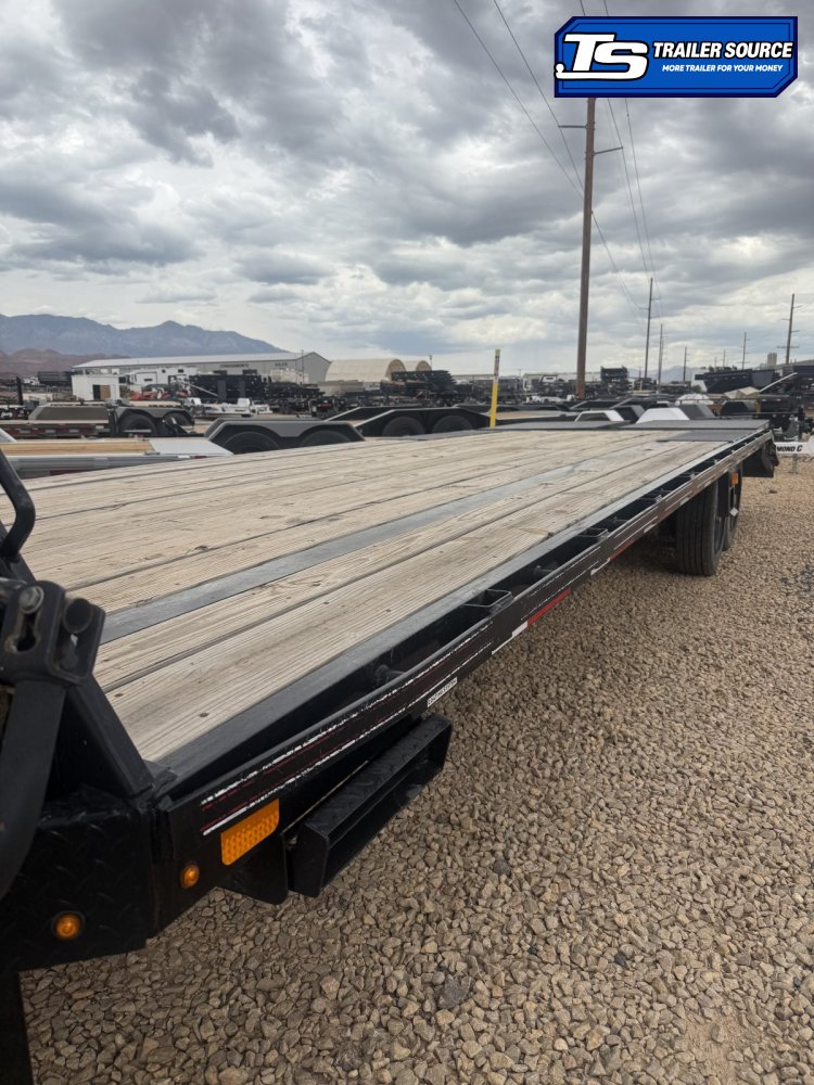 8.5x25 Diamond C FMAX 208 Equipment Trailer - 18K GVWR - Max Ramps
