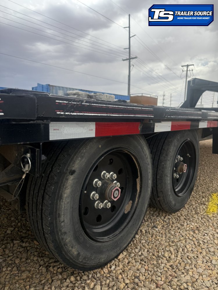 8.5x25 Diamond C FMAX 208 Equipment Trailer - 18K GVWR - Max Ramps
