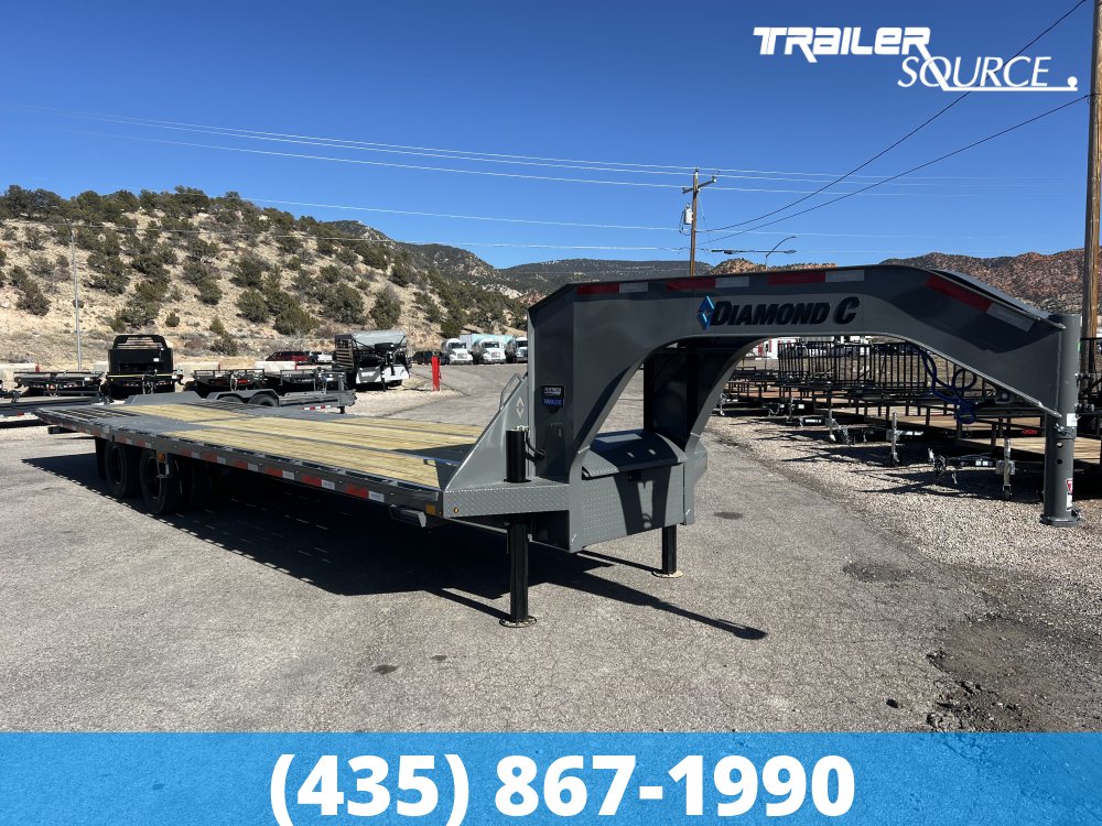 8.5x32 Diamond C FMAX HDT Gooseneck Hydraulic Dovetail 32' 25K Hydraulic Dovetail Gooseneck