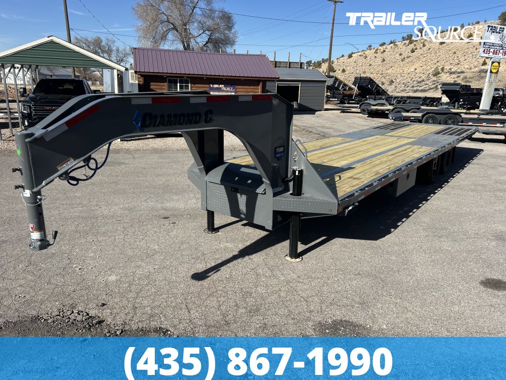 8.5x32 Diamond C FMAX HDT Gooseneck Hydraulic Dovetail 32' 25K Hydraulic Dovetail Gooseneck